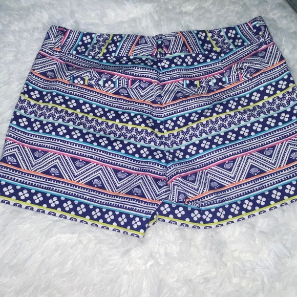 Vibrant Vineyard Vines Shorts in Excellent Condition - Picture 6 of 8